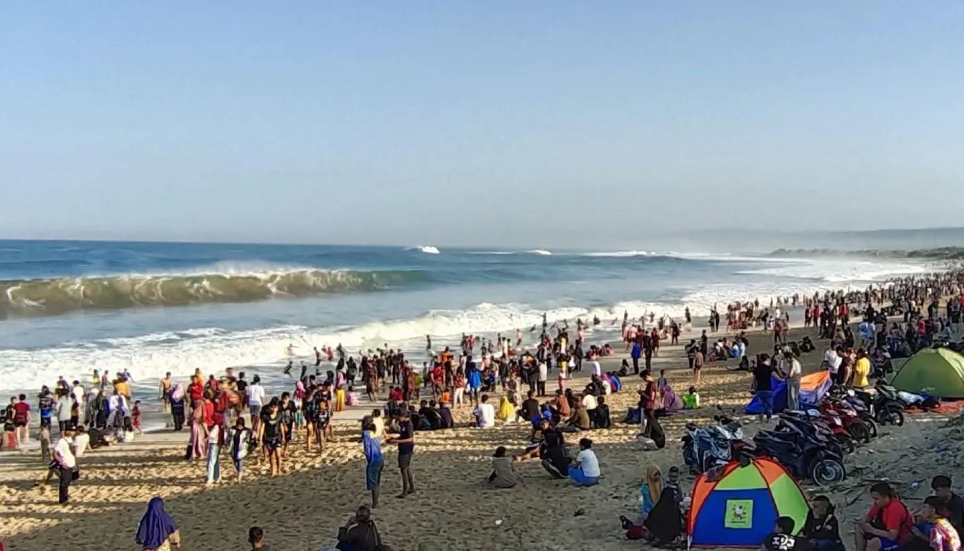 penginapan karanglaut santolo