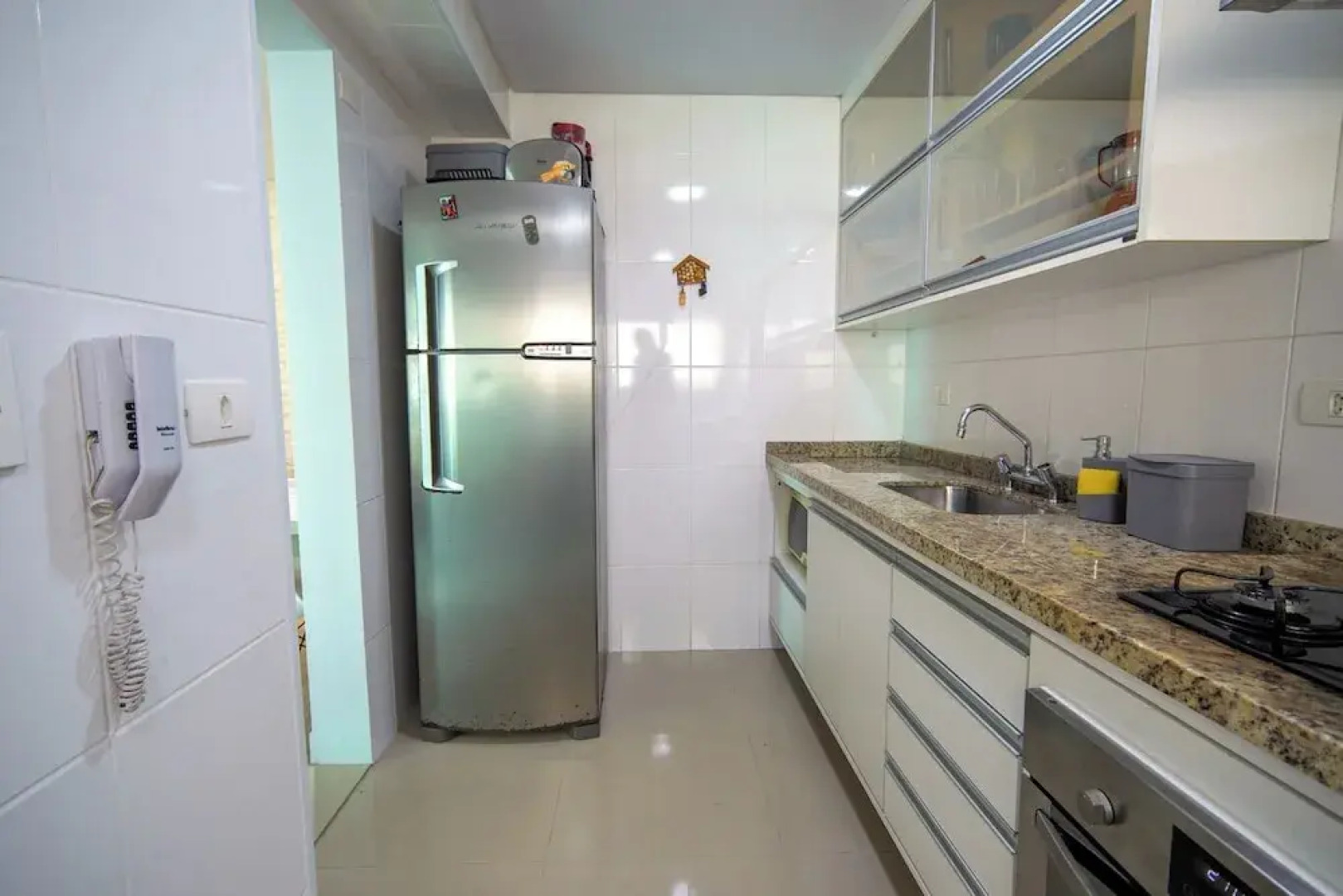 Apto pet Friendly c Churrasqueira a 100m da Praia