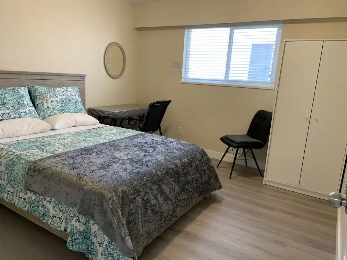 Orchid House near Vancouver YVR Airport