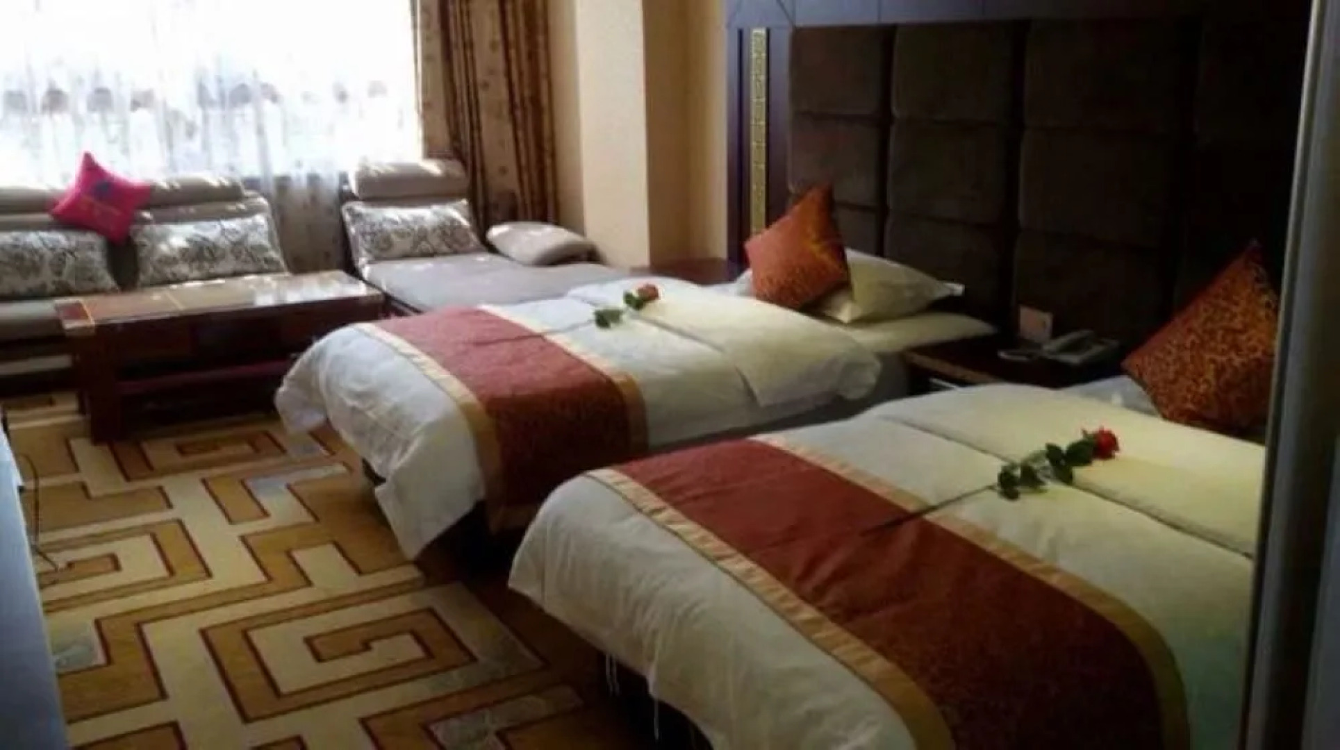 Jianshui San Long Hotel