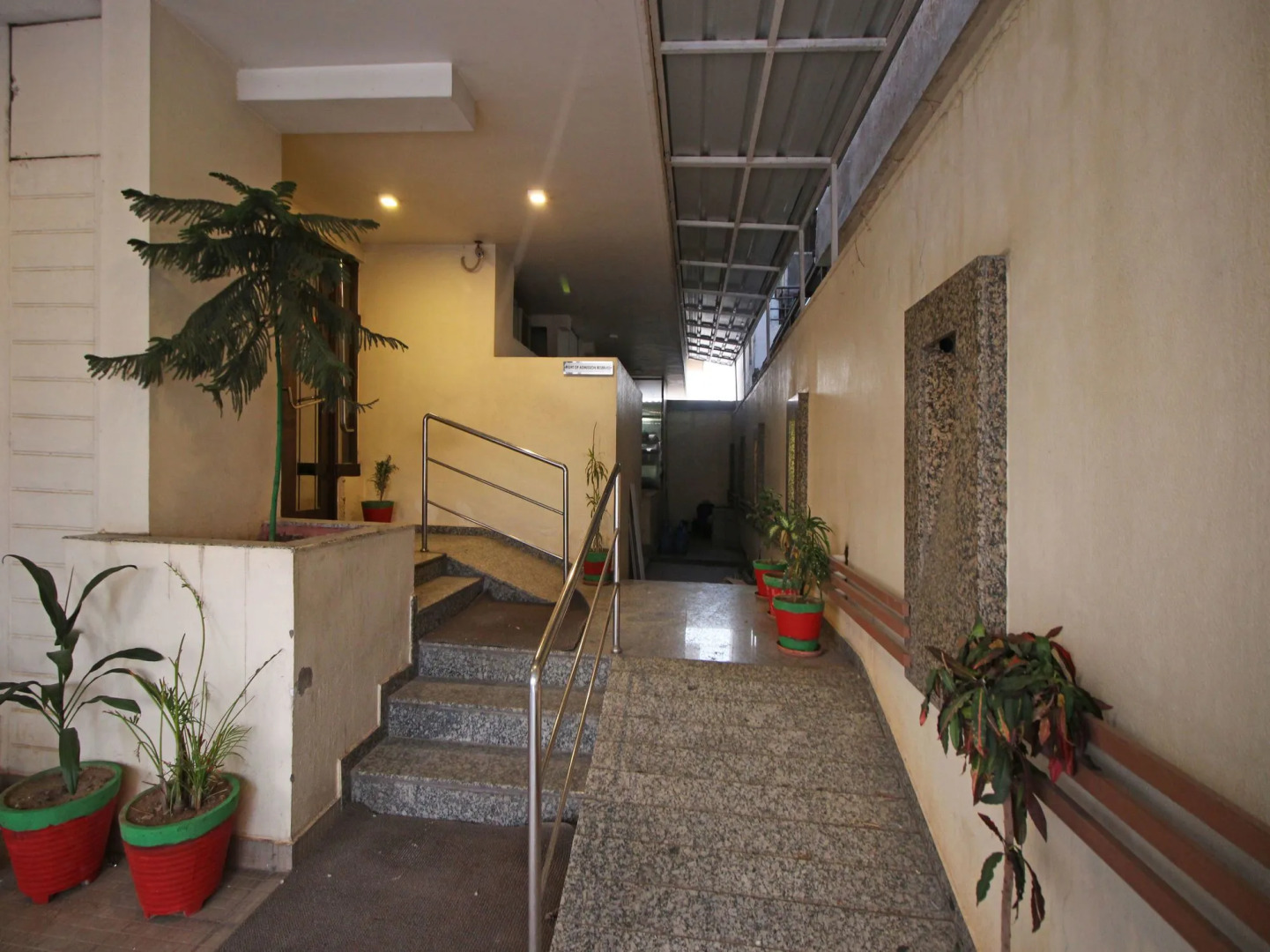 OYO 8456 Hotel Orient