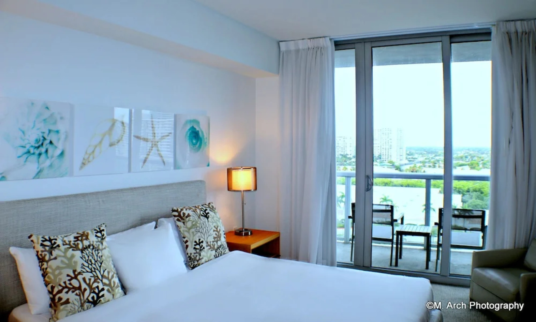 Hallandale Suites by 1stHomeRent