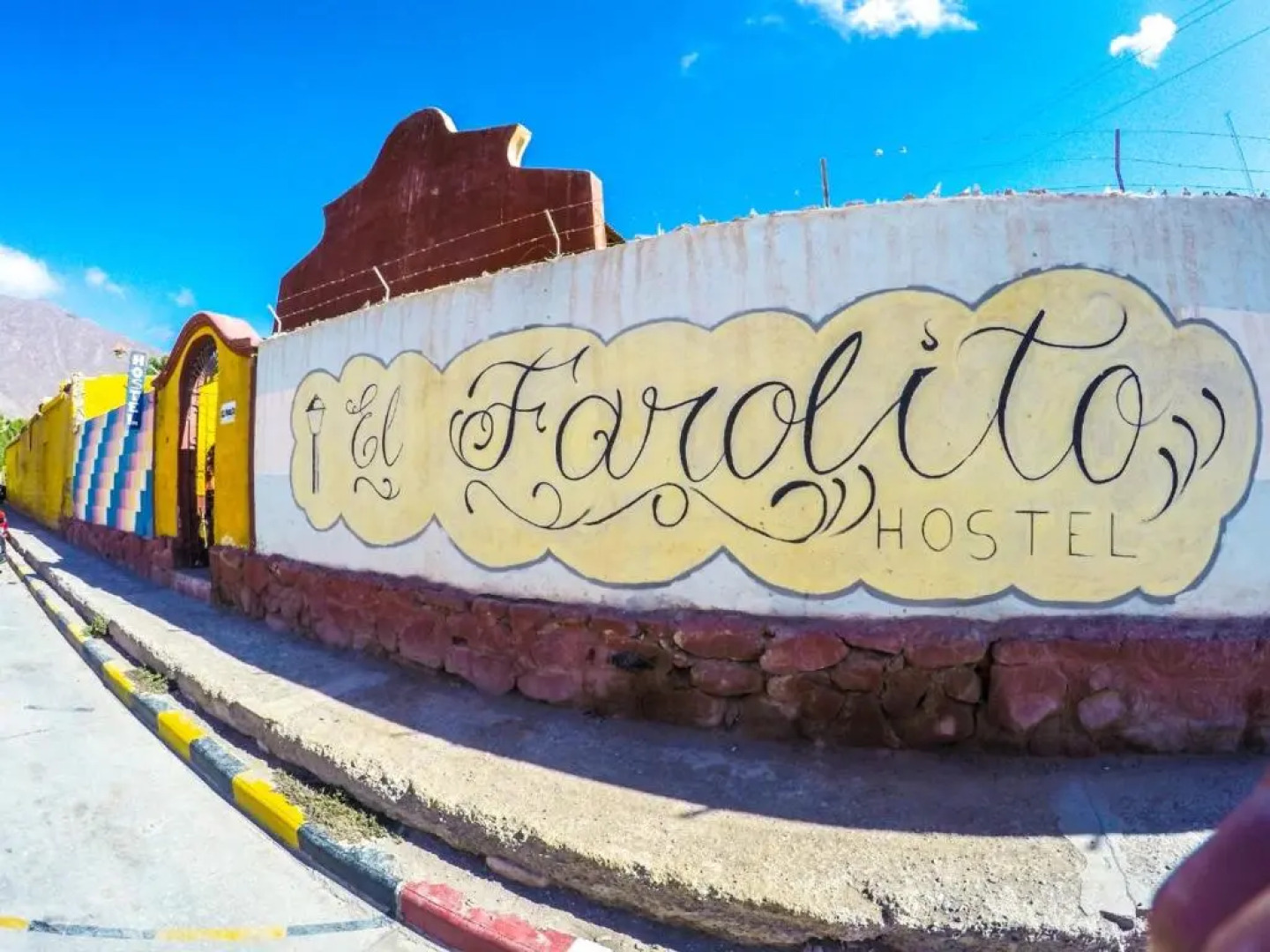 El Farolito Hostel