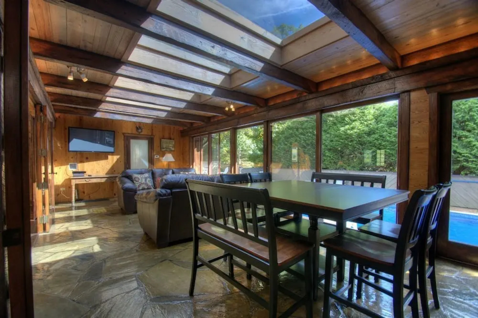 Bullhead Mountain Lodge - 8 Br Home