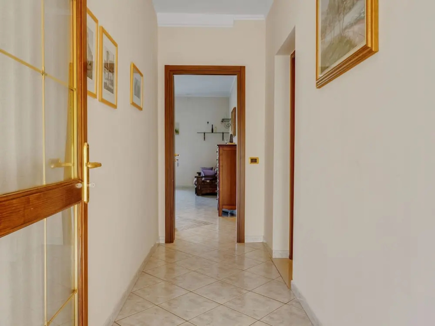 Traditional Apartment in Monte Isola near Lake Beach