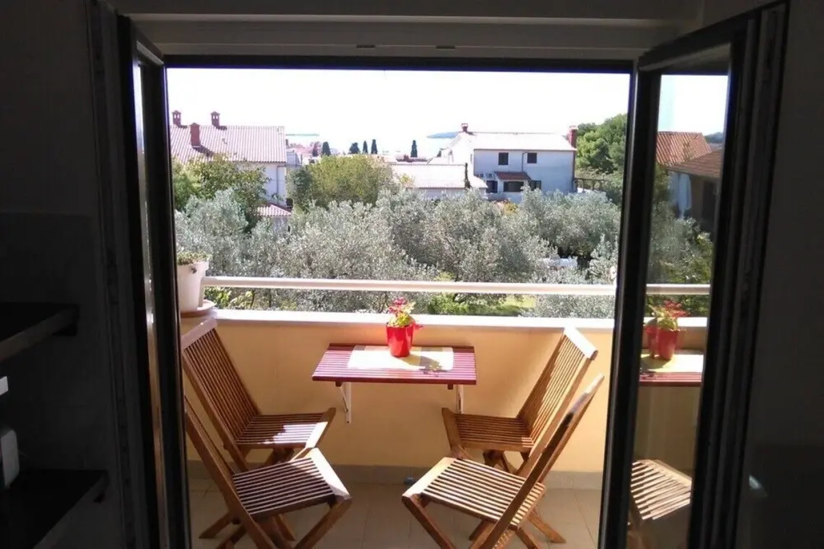 Two-bedroom apartment with sea view