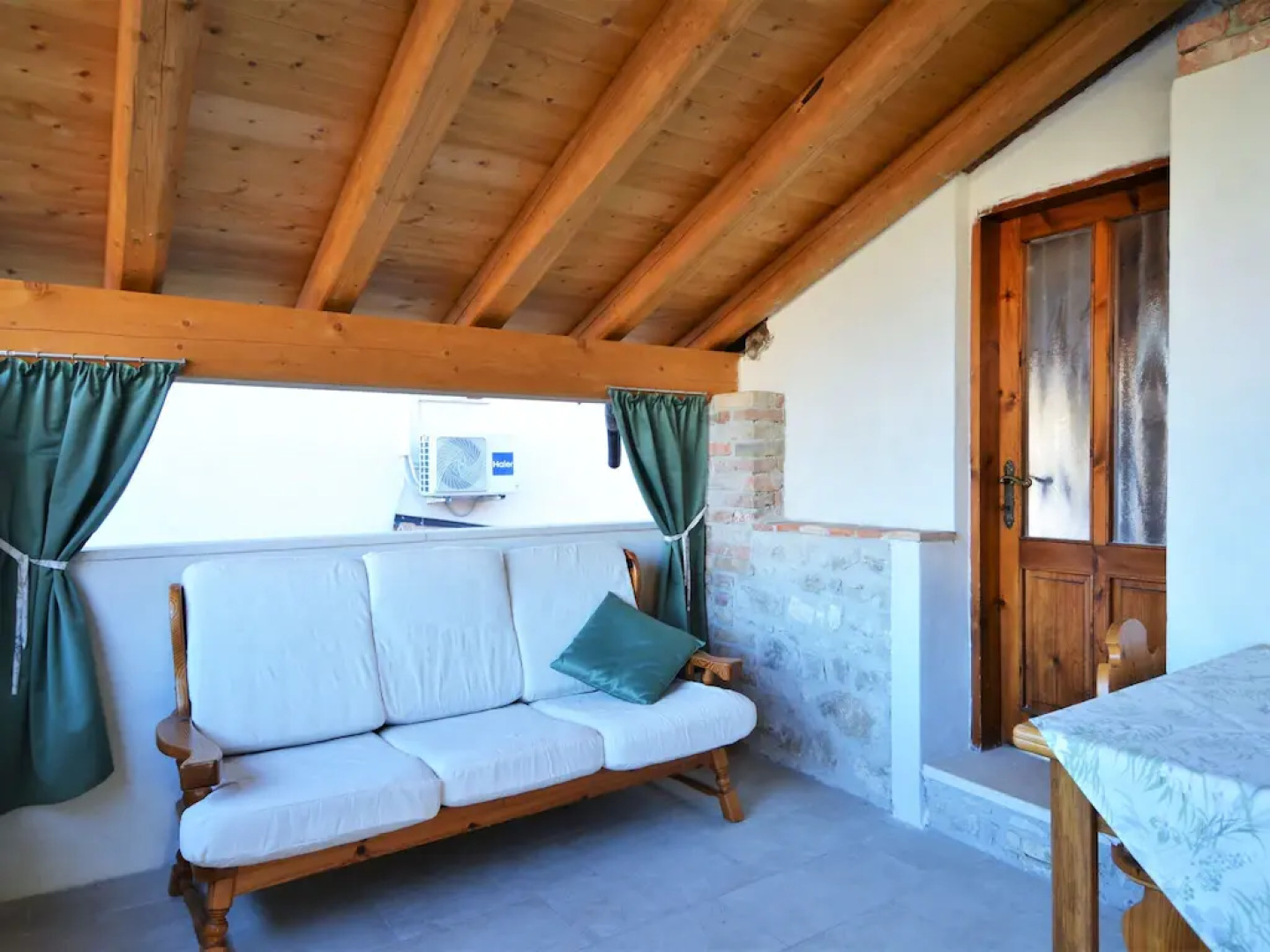 Pleasant Apartment in Miane With Shared Swimming Pool