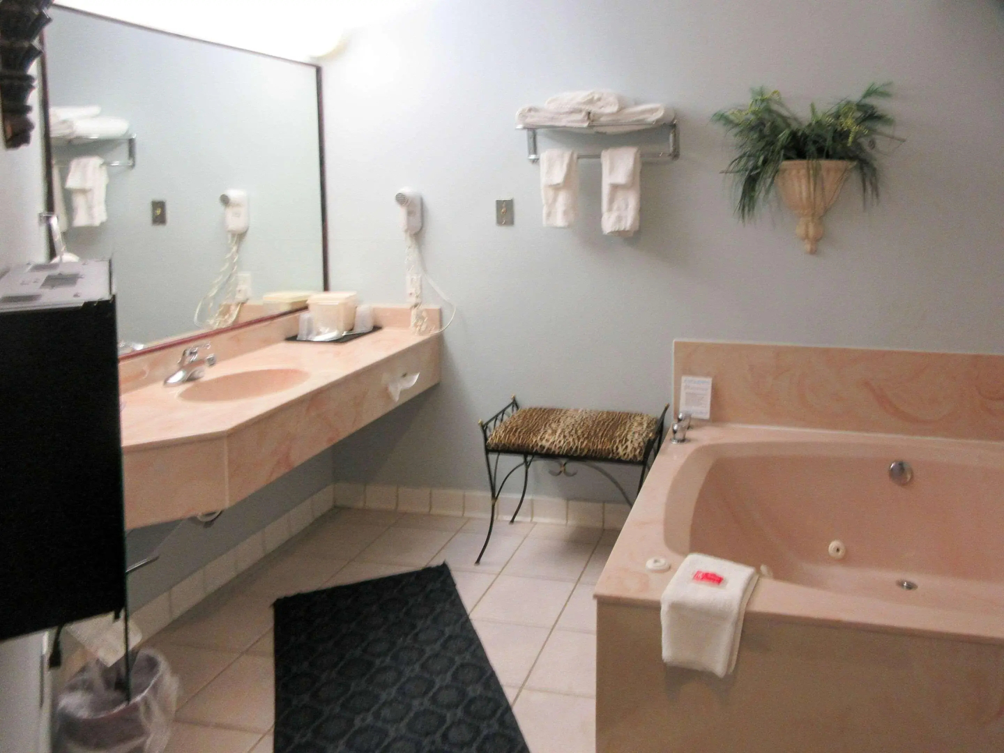 Quality Inn & Suites Manitou Springs at Pikes Peak