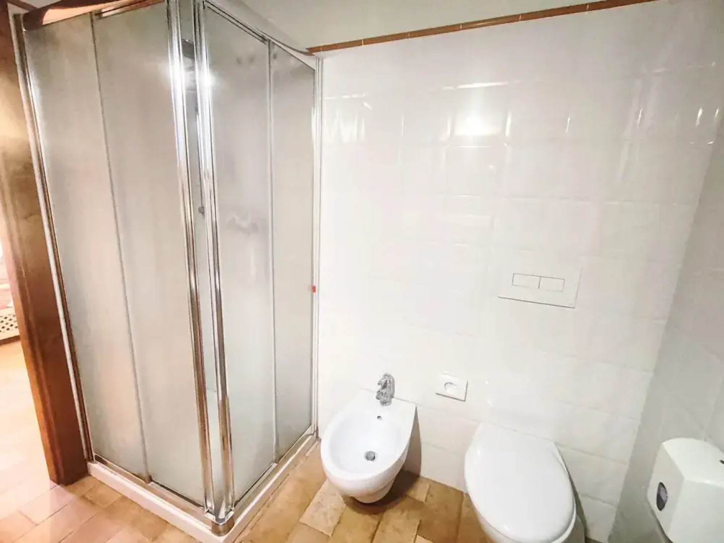 Apartment With Shared Pool