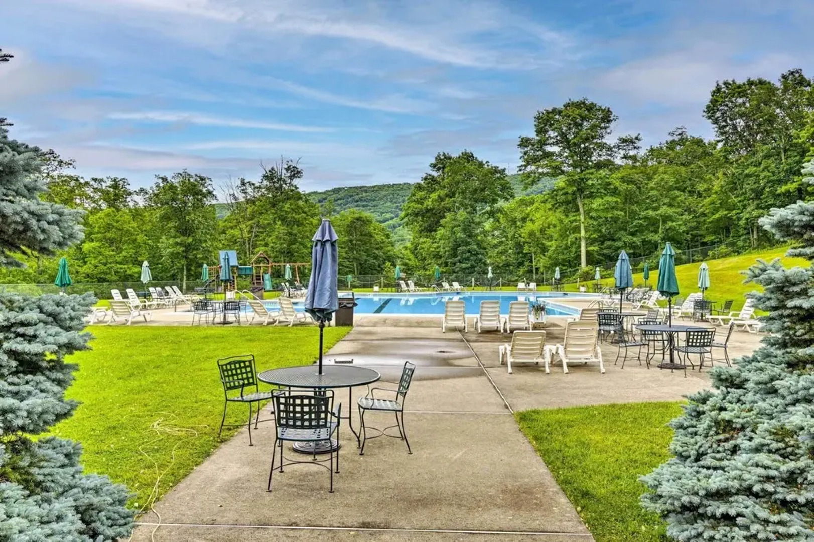 Pocono Retreat, 1 Mi to State Park & Ski Access!