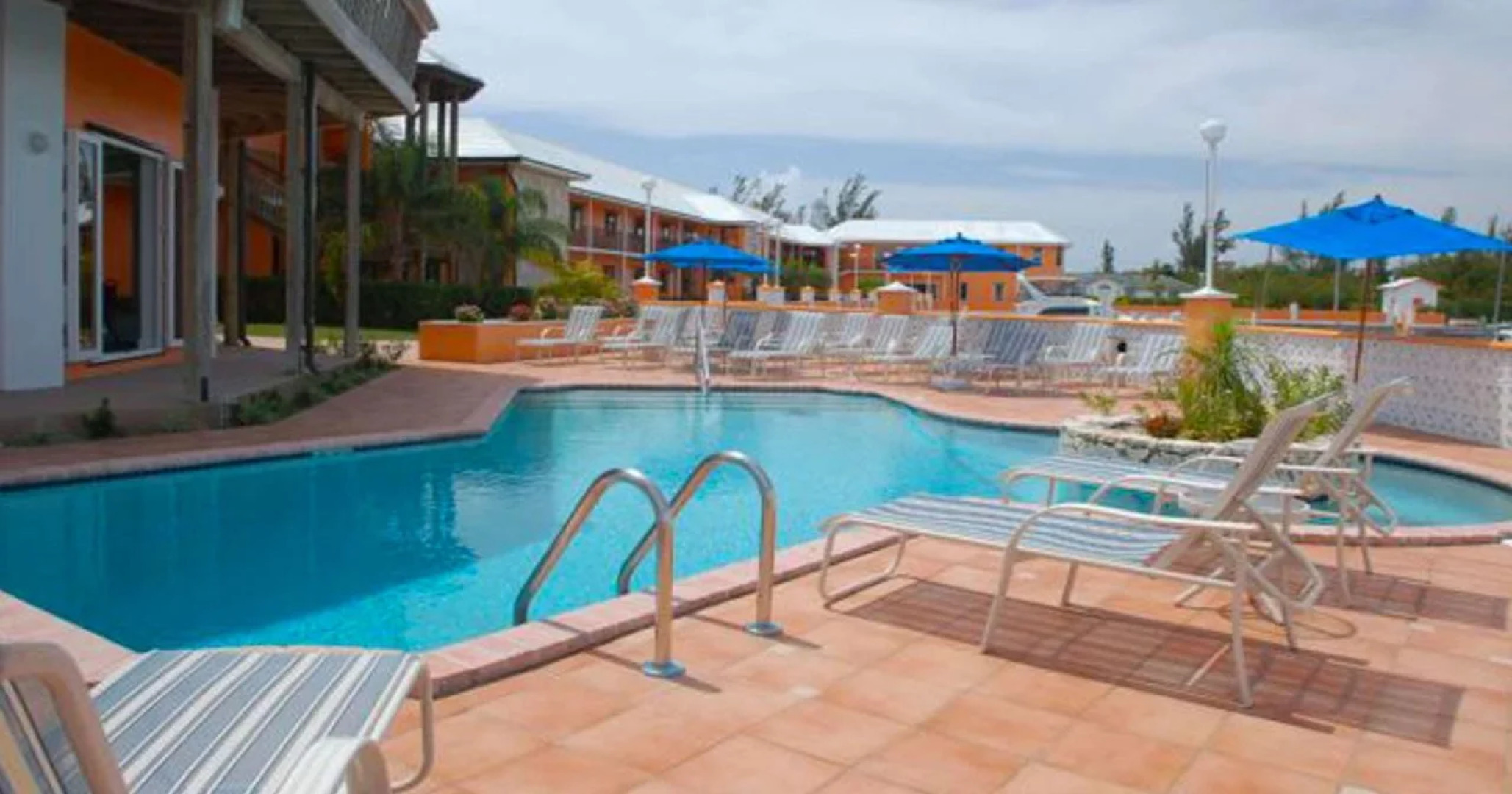 Sunrise Resort and Marina