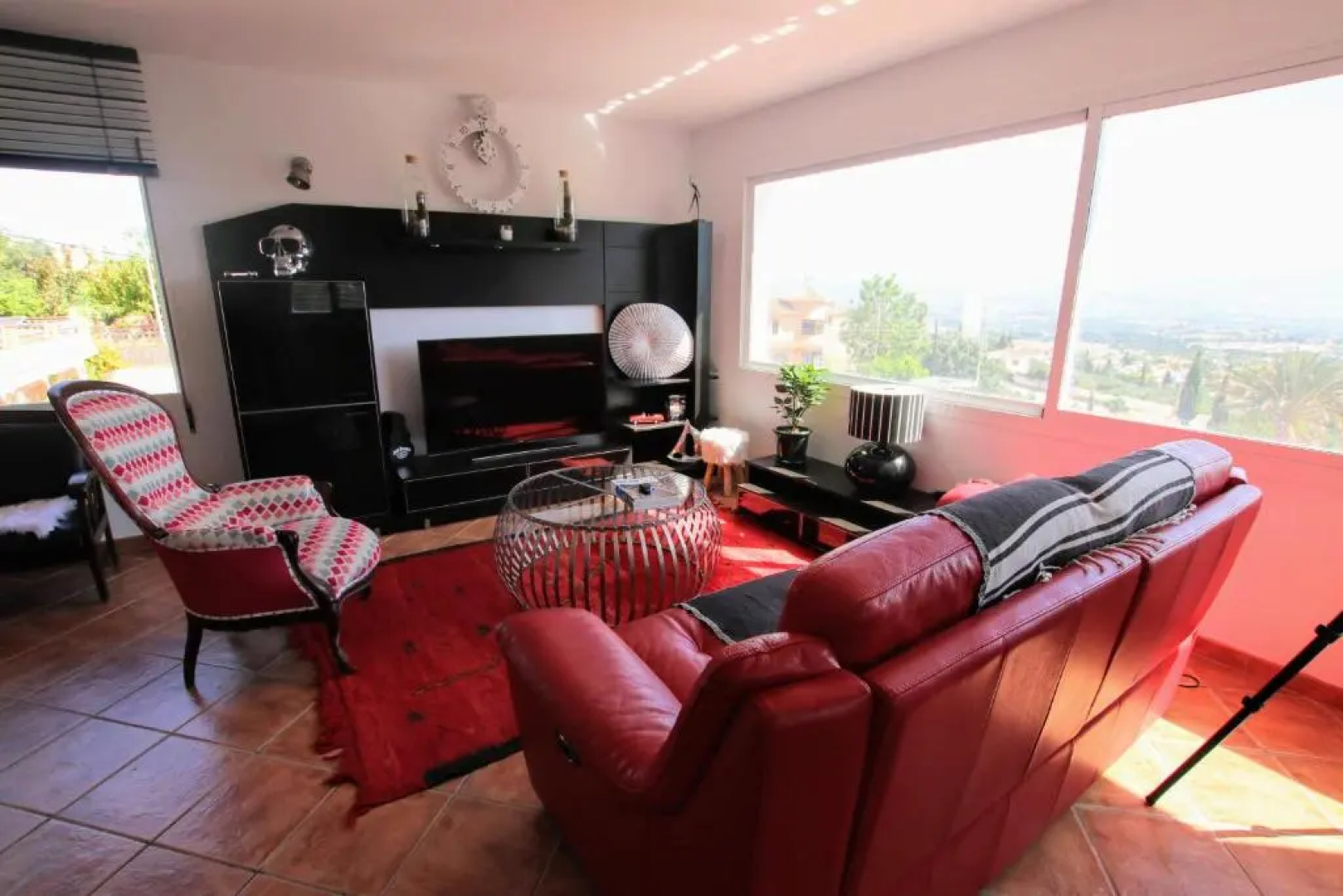 TESS Villa El Mirador