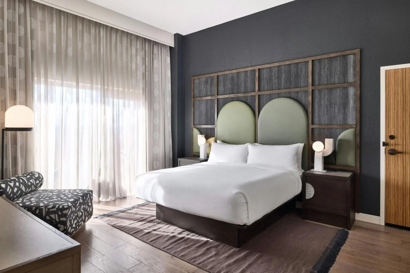 Renaissance® Phoenix Glendale Hotel & Conference Center