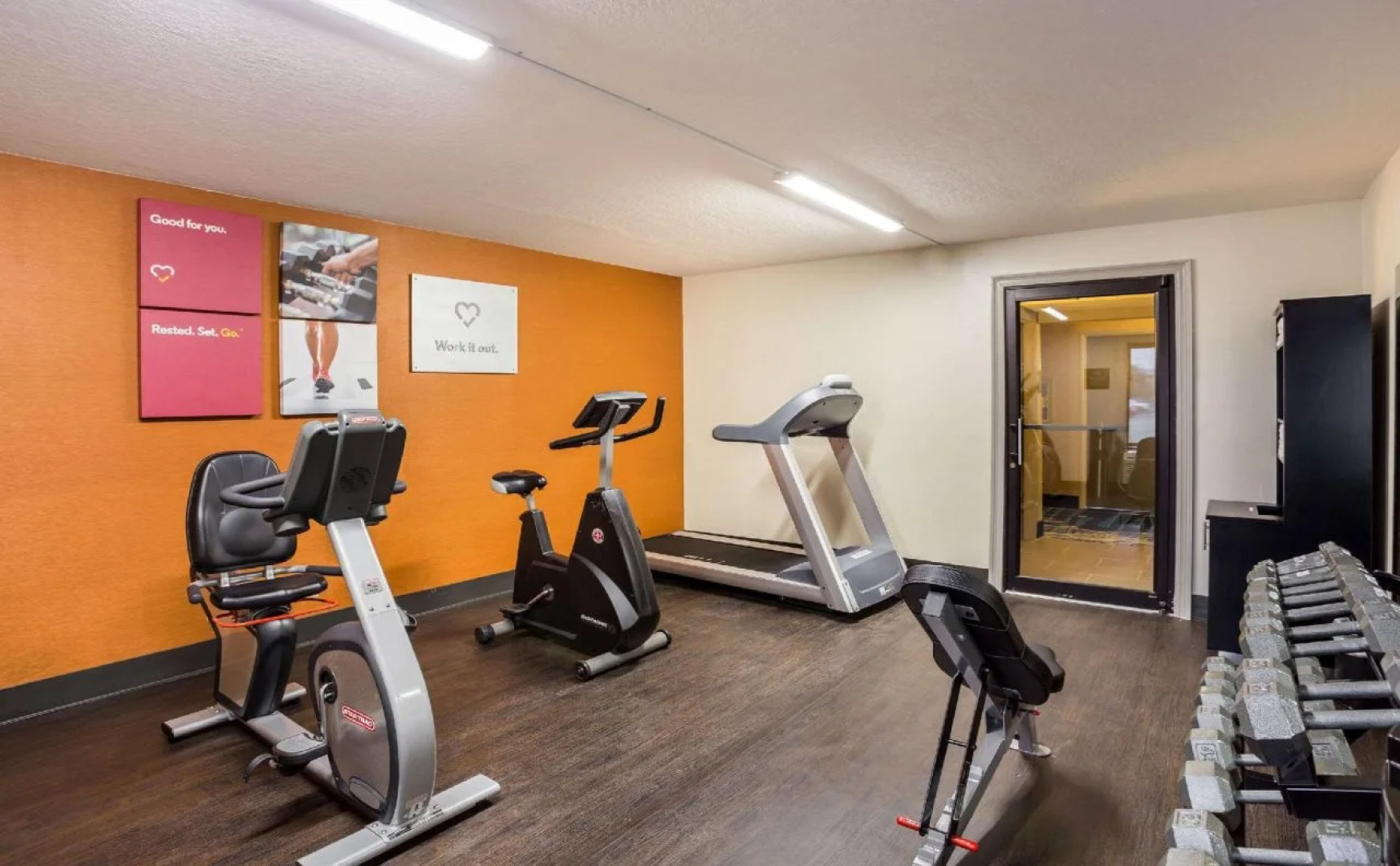 Comfort Suites University