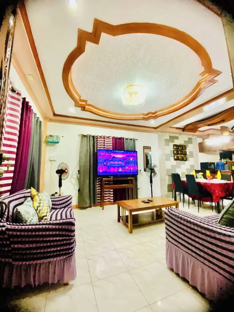 Len's Staycation 3bdr-2br-downstairs ,netflix&wifi