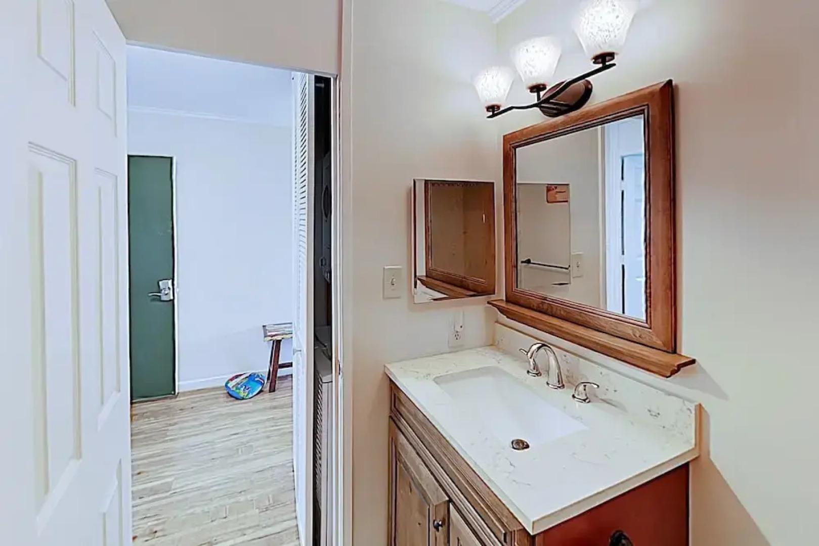 New Listing! Stylish - Pools, Tennis & Beach 1 Bedroom Condo