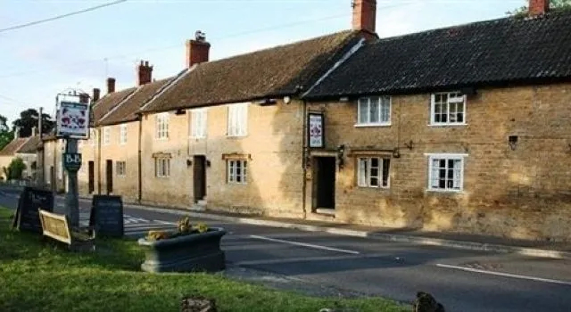 The Manor Arms
