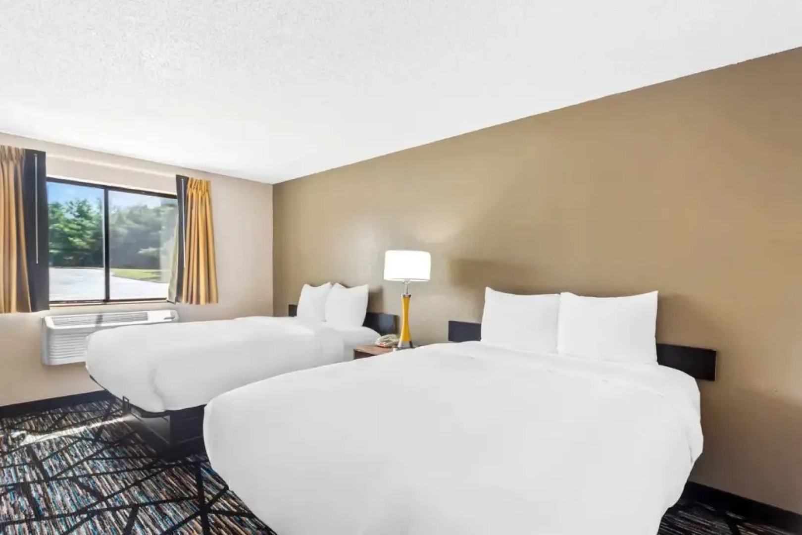 Quality Inn & Suites Howe - Sturgis