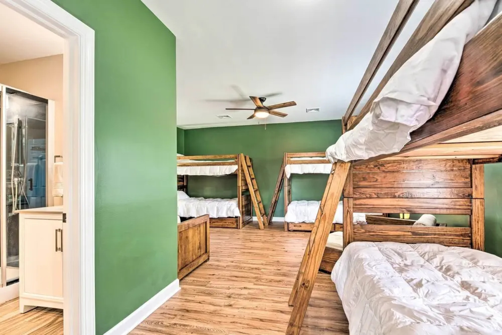 East Stroudsburg Home w/ Fire Pit & Private Pond