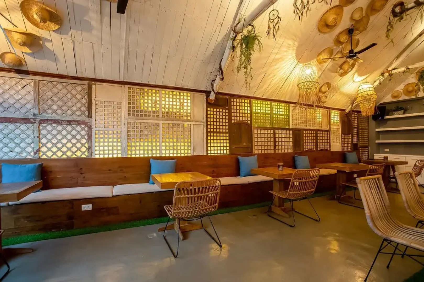 OYO 821 Connector Hostel