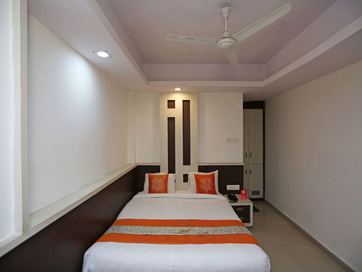 Vaccinated Staff- OYO 4312 Hotel Park Street