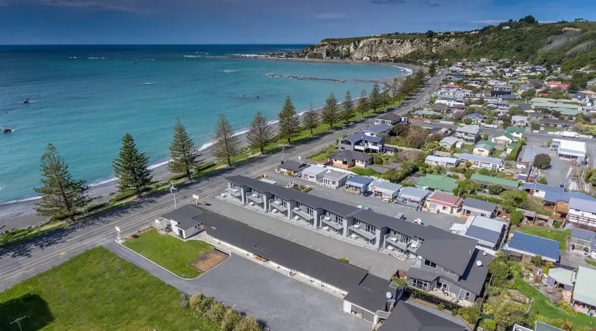 Norfolk Pine Beachfront Motel