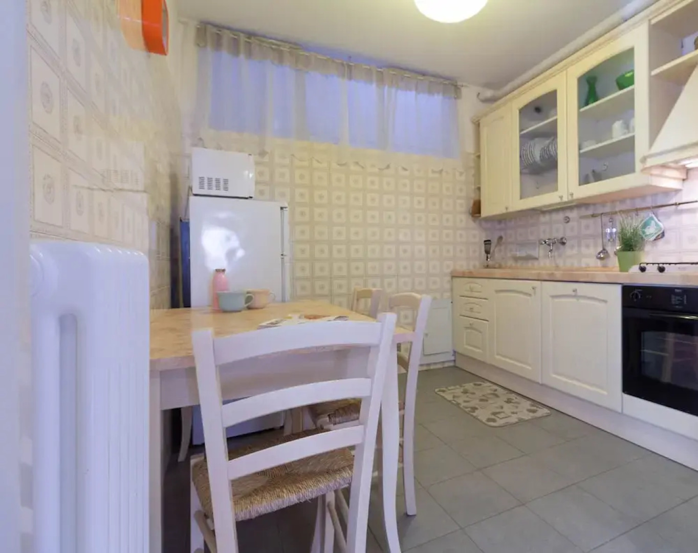 Mamma Ciccia Holiday Home - Lake Front Apartment