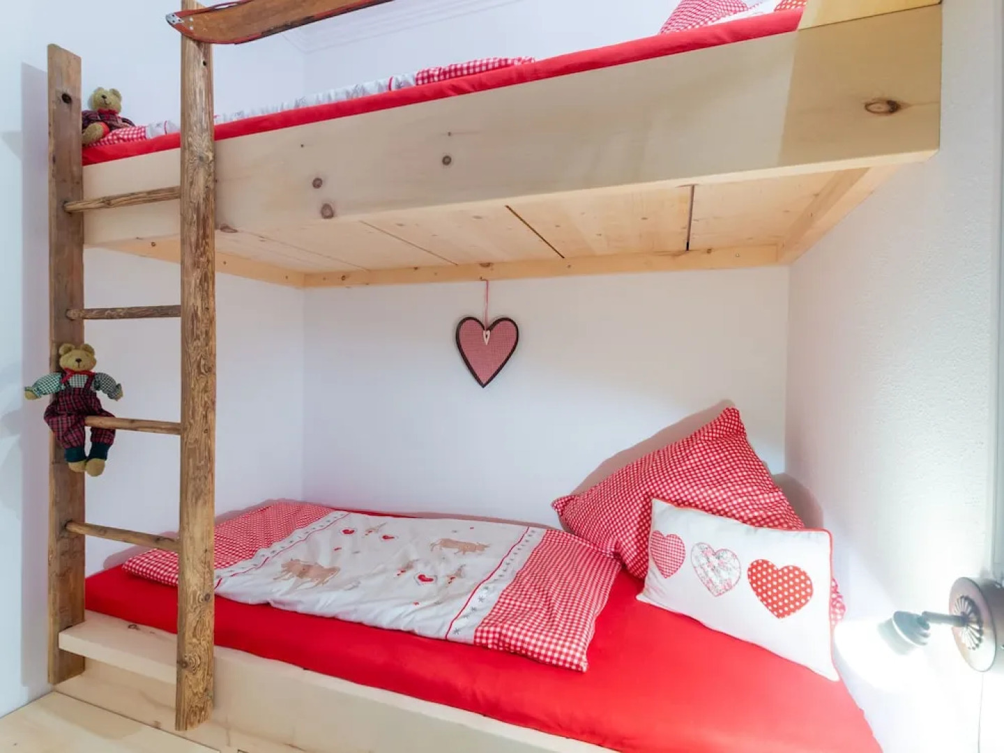 Spacious Apartment in Piesendorf near Ski Area