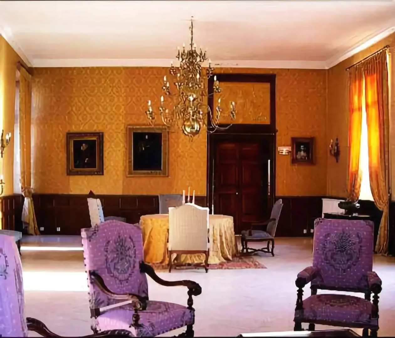 Chateau De Meyrargues