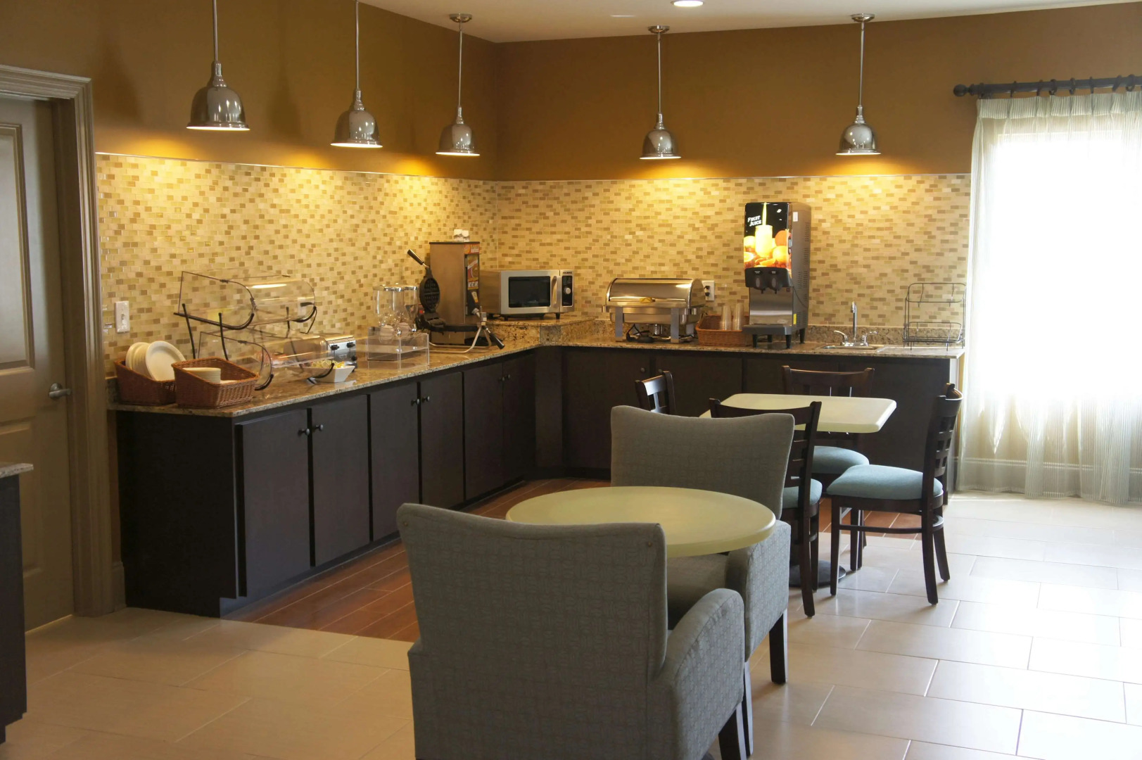 La Quinta Inn & Suites by Wyndham Gonzales LA