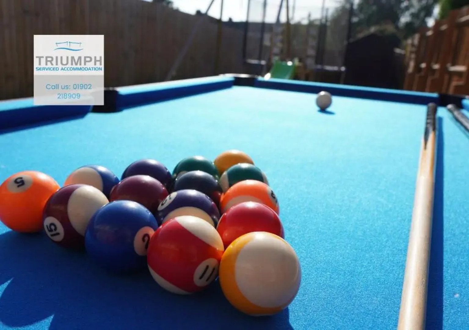 Spacious 3 bed house, great for FAMILIES and CONTRACTORS, sleeps 5 plus FREE Parking - Triumph Serviced Accommodation Wolverhampton