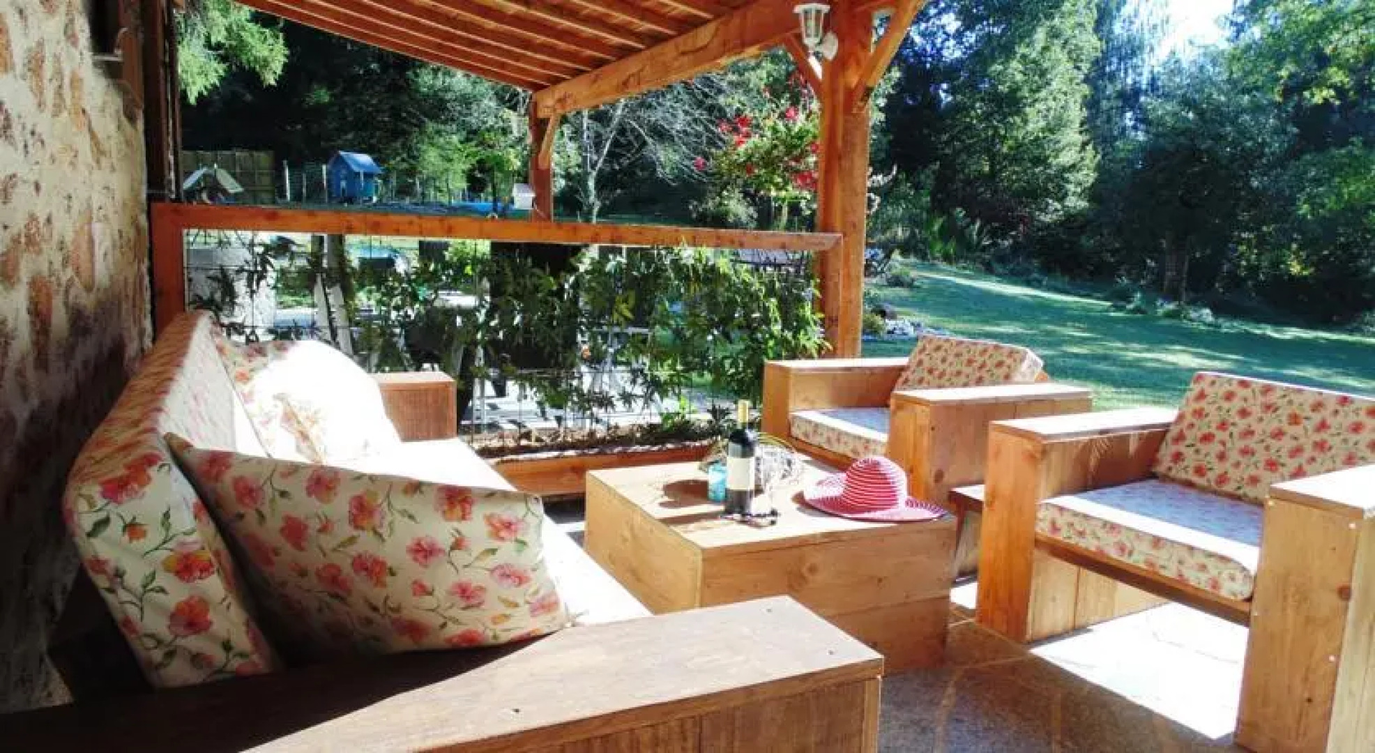 Holiday home Lestouilles