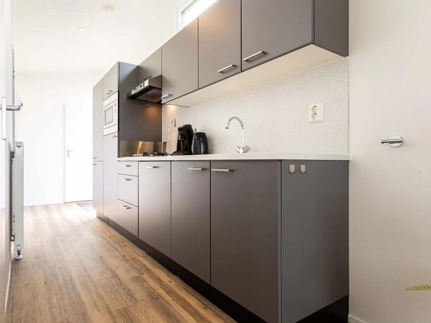 Detached chalet with dishwasher, on a holiday park, 8 km. from beautiful Hoorn