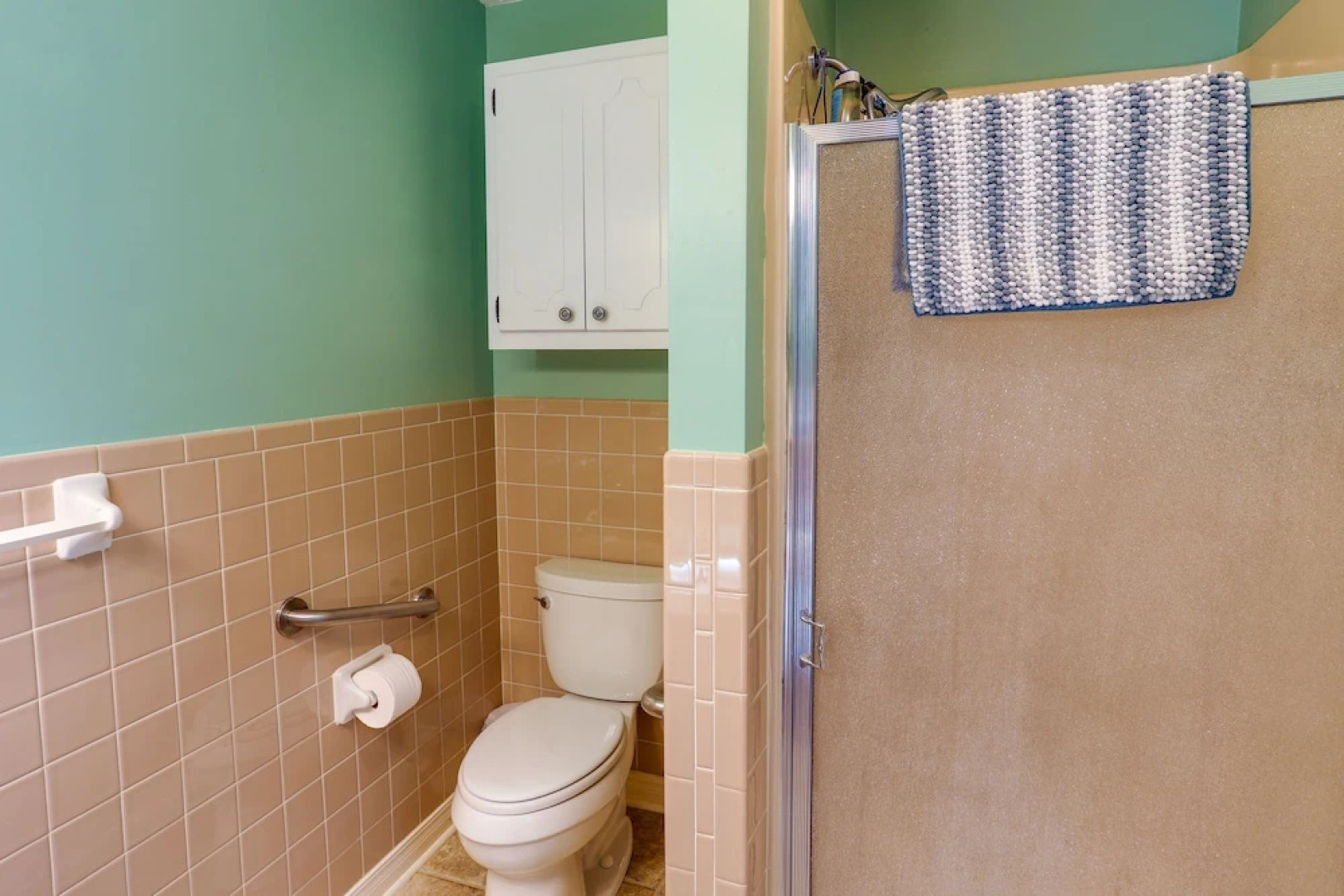 Lakefront Arkansas Escape w/ Grill, Dock & Kayaks!