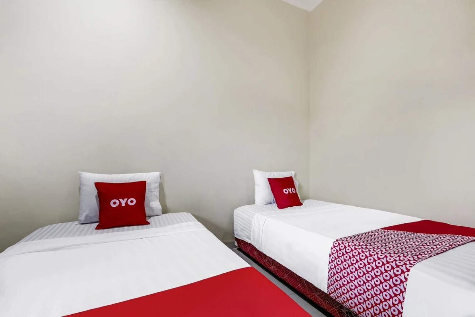 OYO 90927 Homestay Tentrem 2