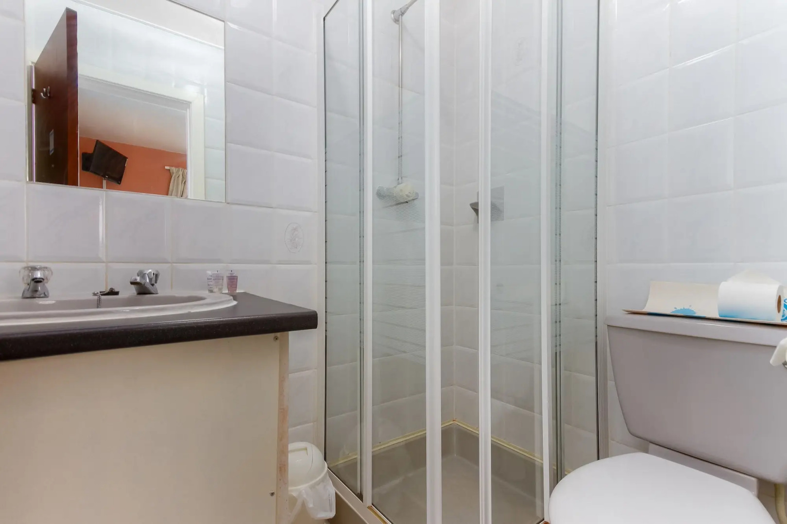 The Sandringham Court Hotel and Apartment