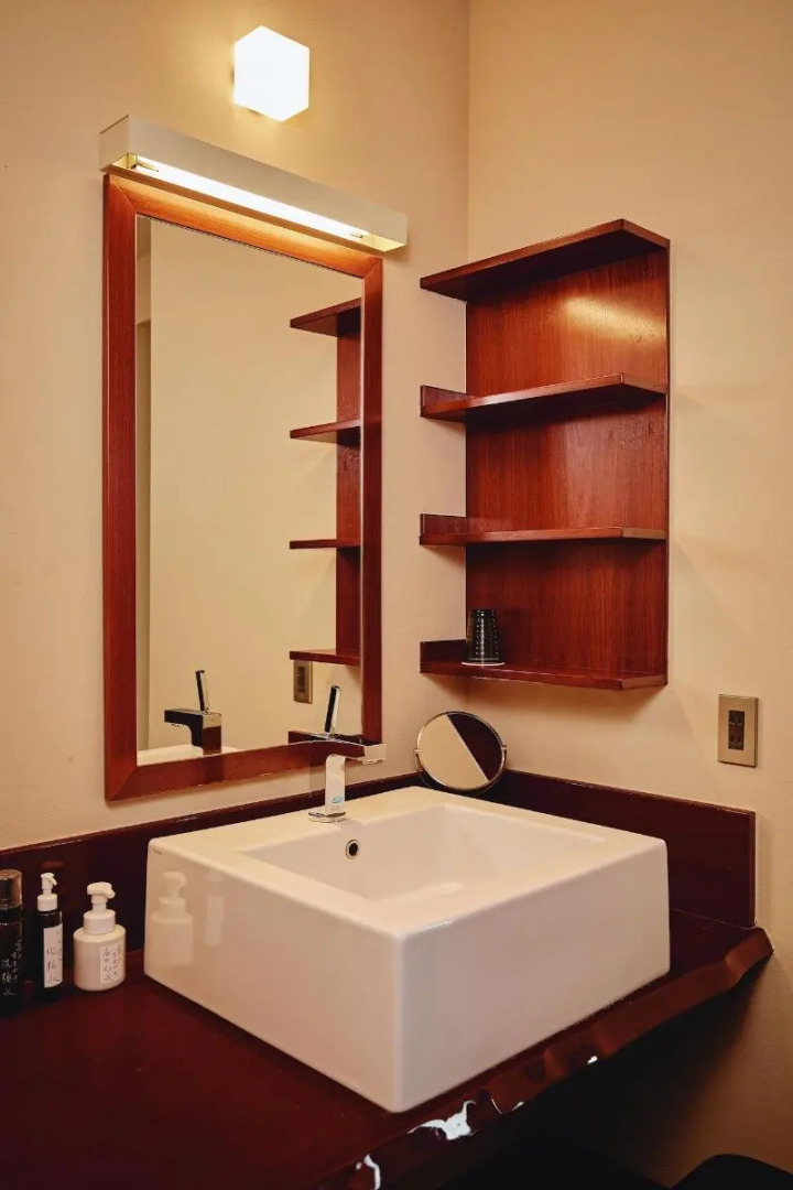 River Retreat GARAKU