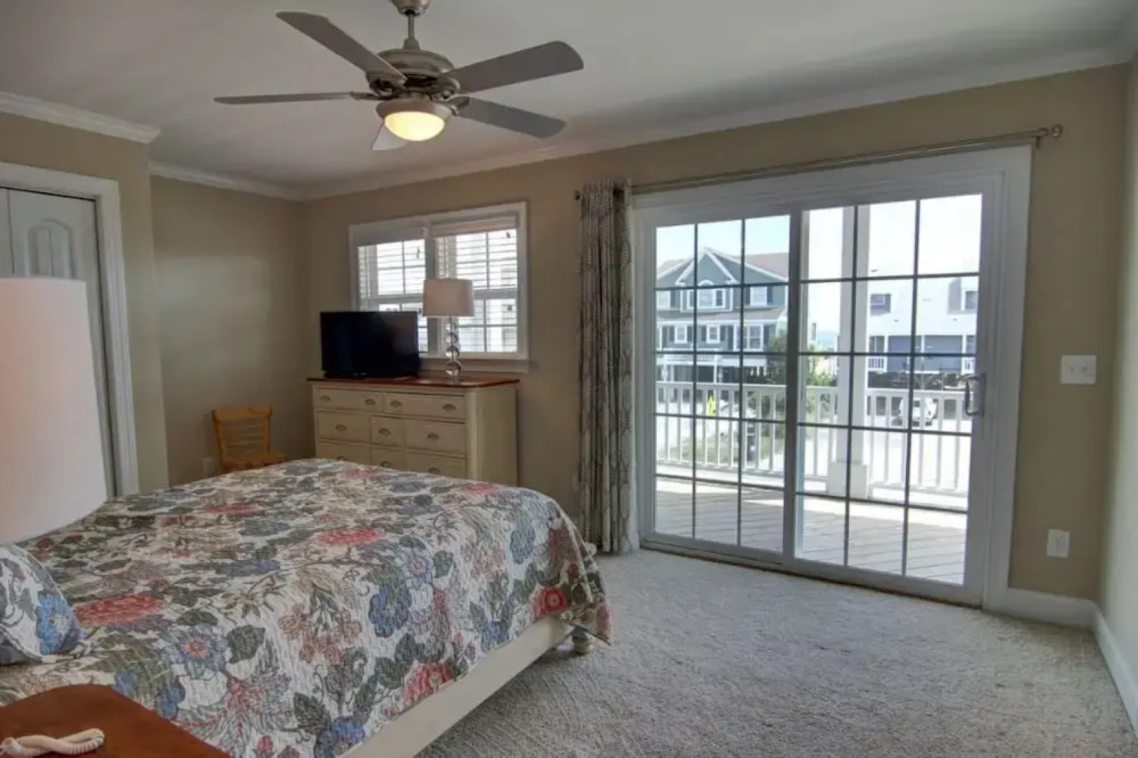 Welcome  4 Bedroom Home by RedAwning