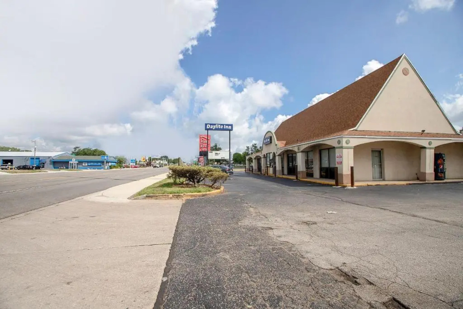 Hotel O Daylight Inn Elkhart I-90, In