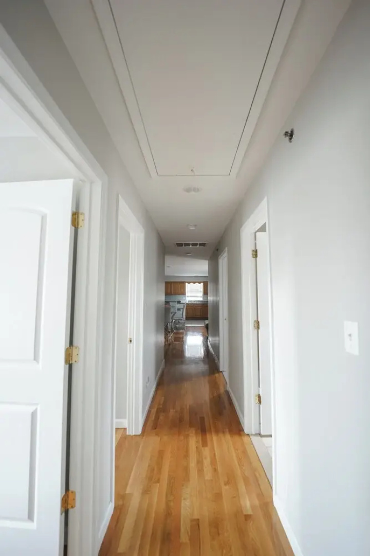 Newark Liberty Gem Brick House Apt 3