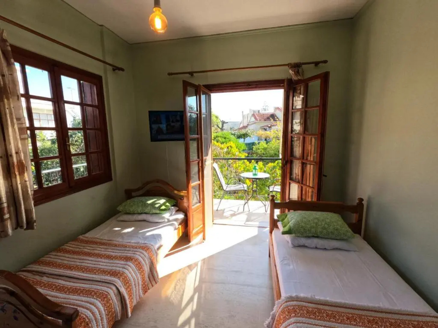 Cozy apartment 20m from the sea