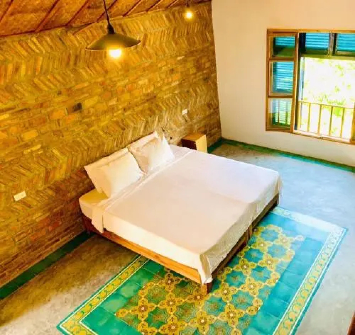 Vietnam Backpacker Hostels - Ninhvana