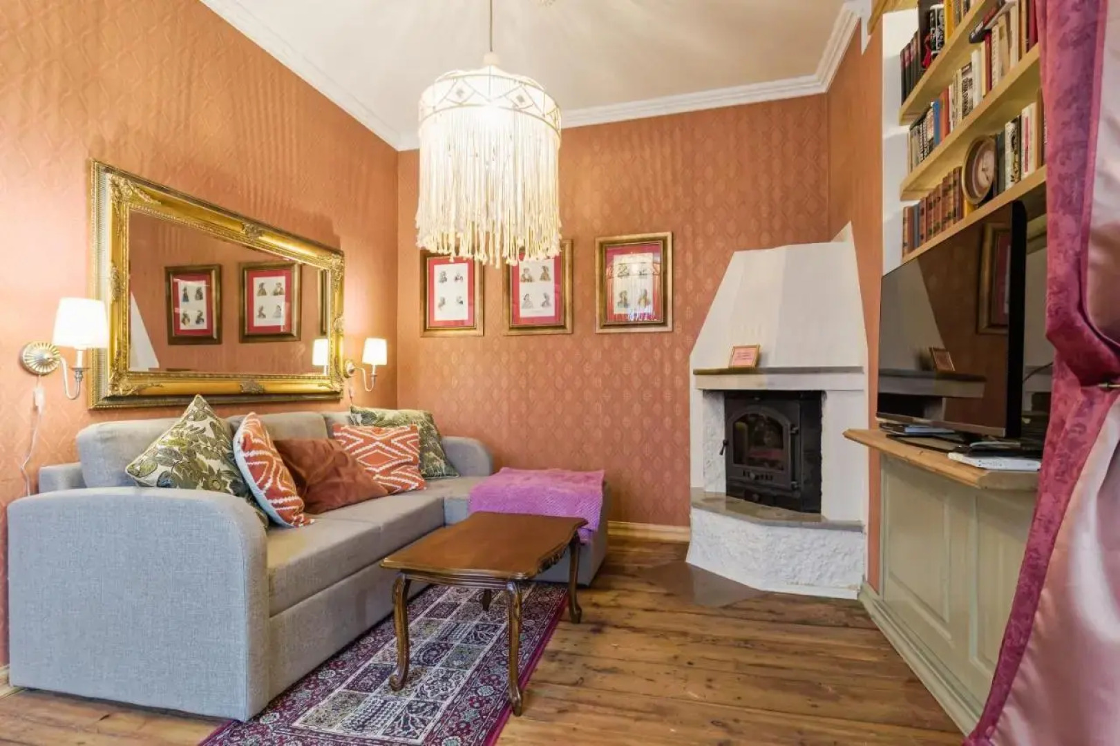 Old Town Charm Apartments