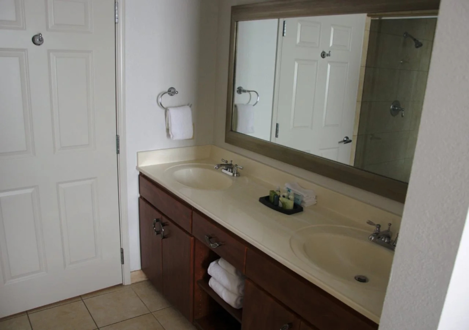 Club 36 Resort by ResortShare