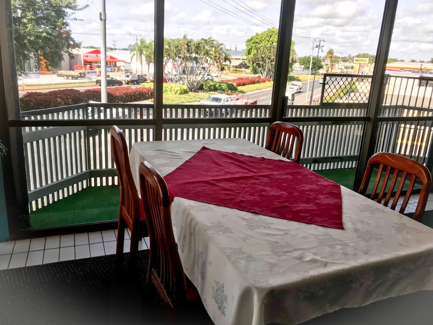 Tropical Gate Motor Inn