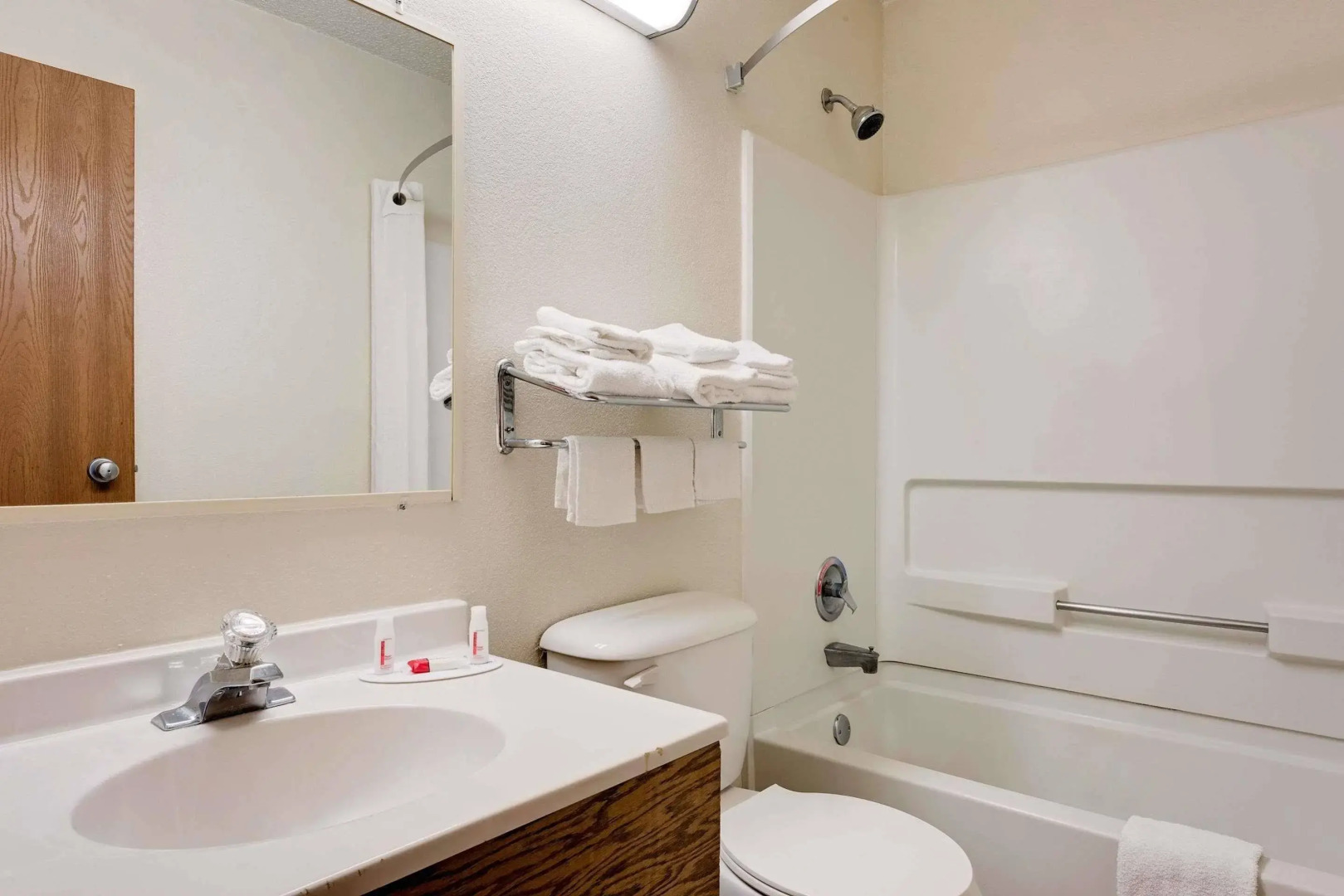 Super 8 By Wyndham Martinsburg