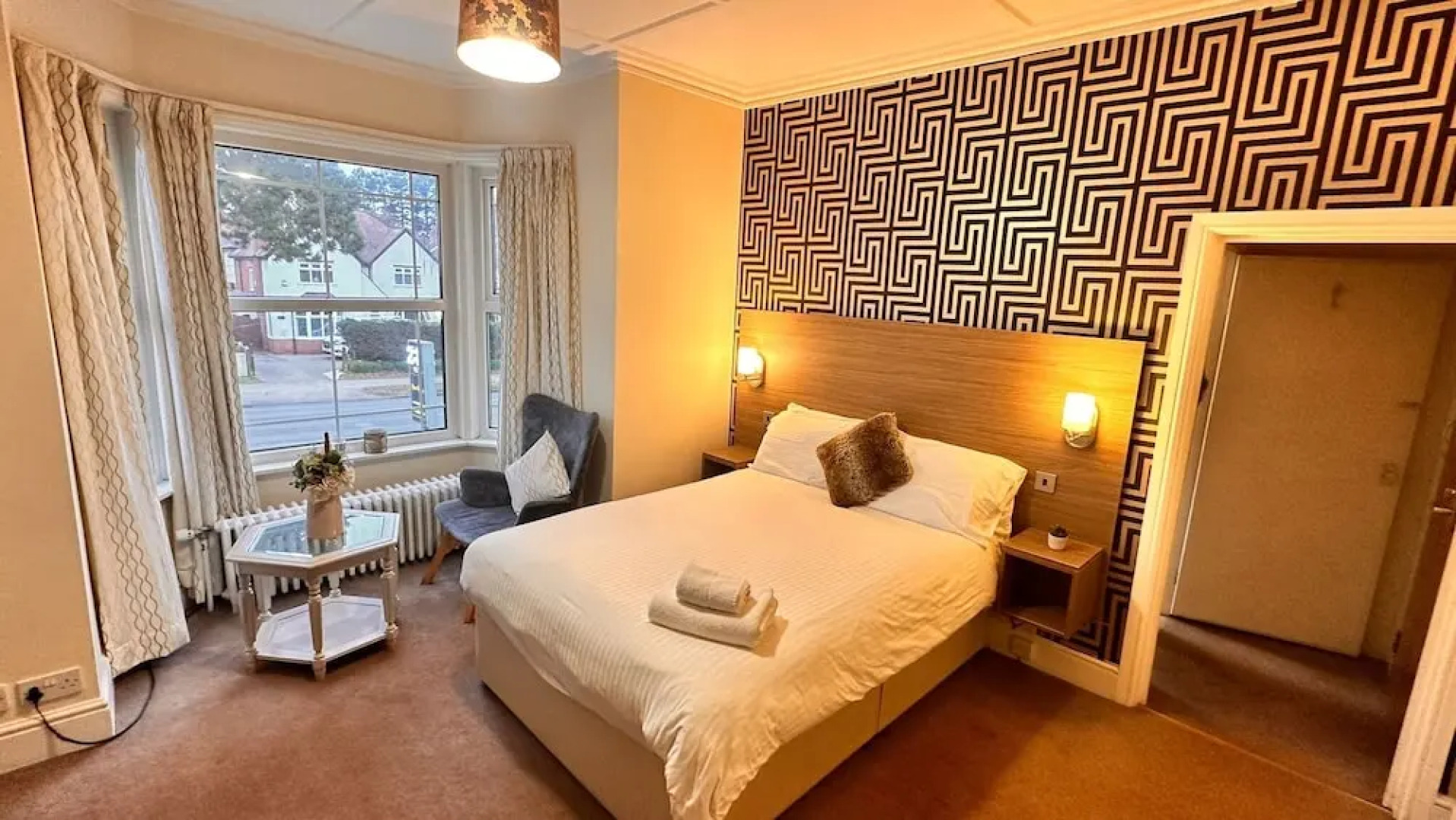 Pine Lodge Hotel & Restaurant Mansfield