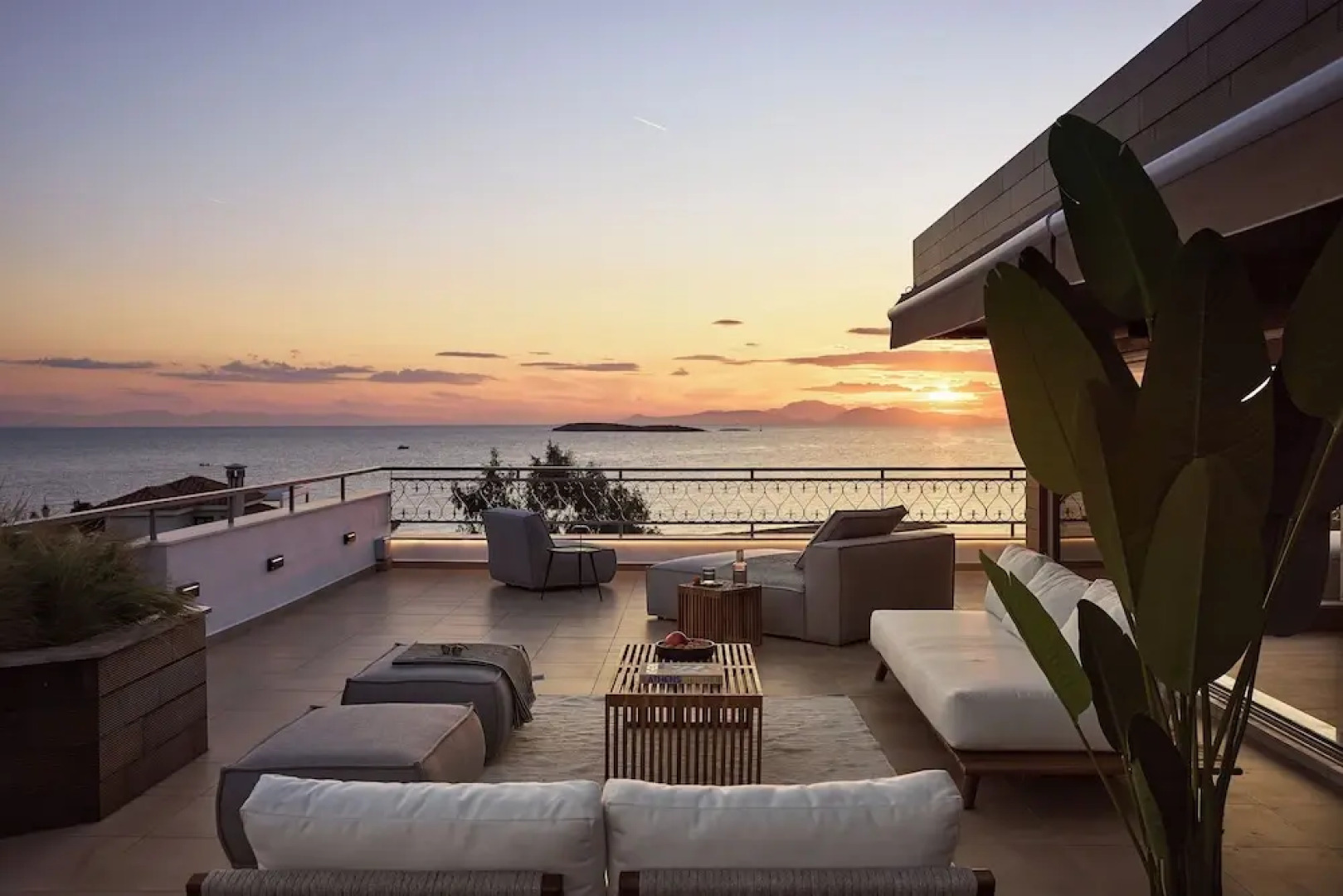 Casa Volare, Penthouse Retreat Athenian Riviera