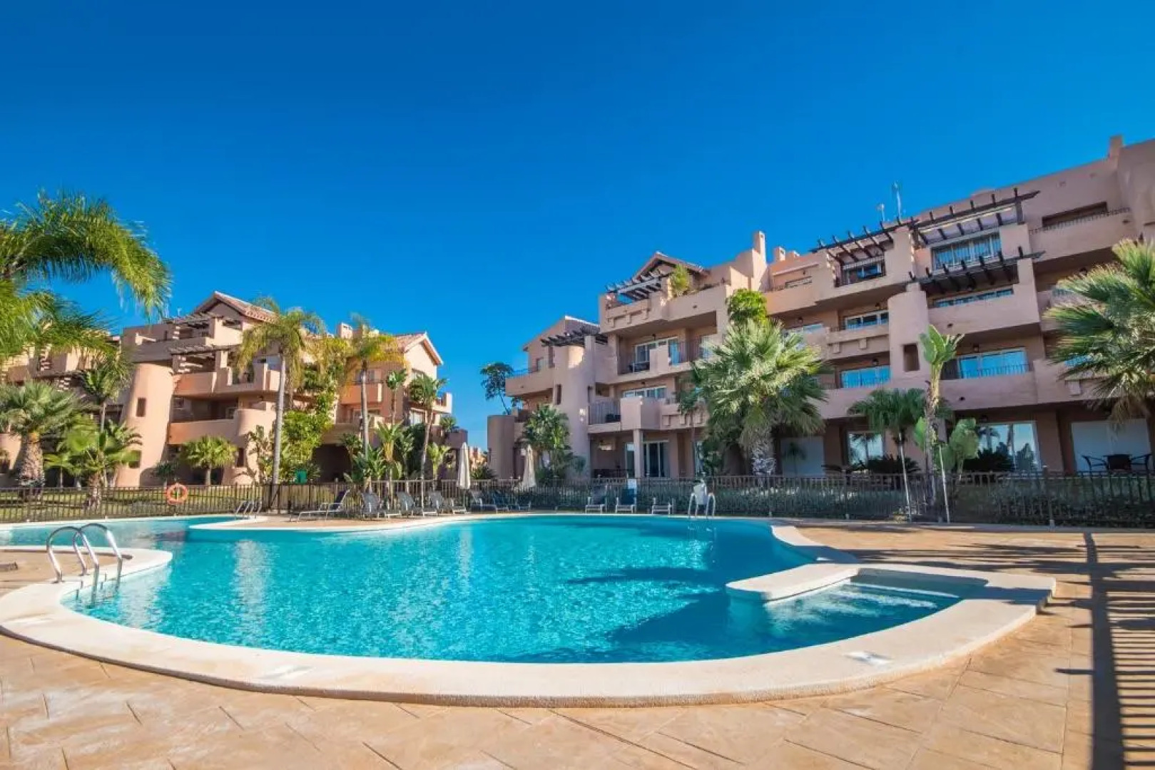 Beautiful 2 Bedroom Apartment - EO6821MM