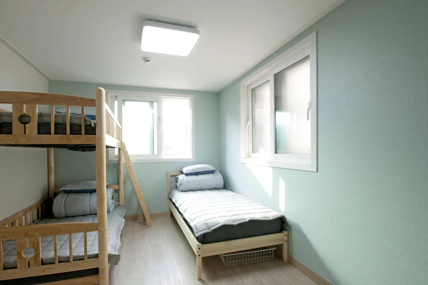 Twin Rabbit Guesthouse